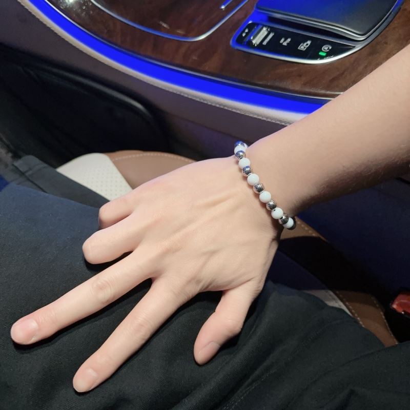 chr1st1an D10r bracelets